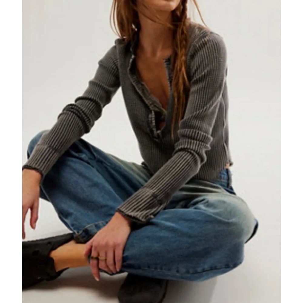 Free People FP One | NWT Colt Thermal Henley Top Charcoal Gray Distressed | XS